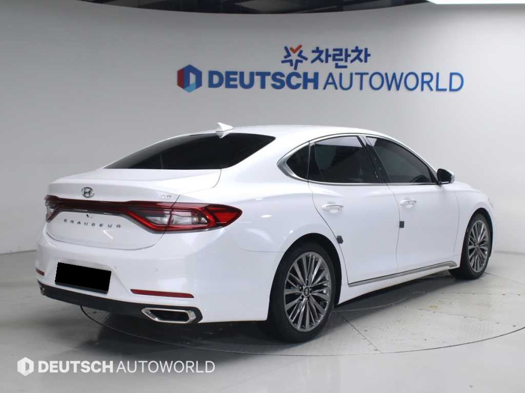Hyundai Grandeur — photo 03