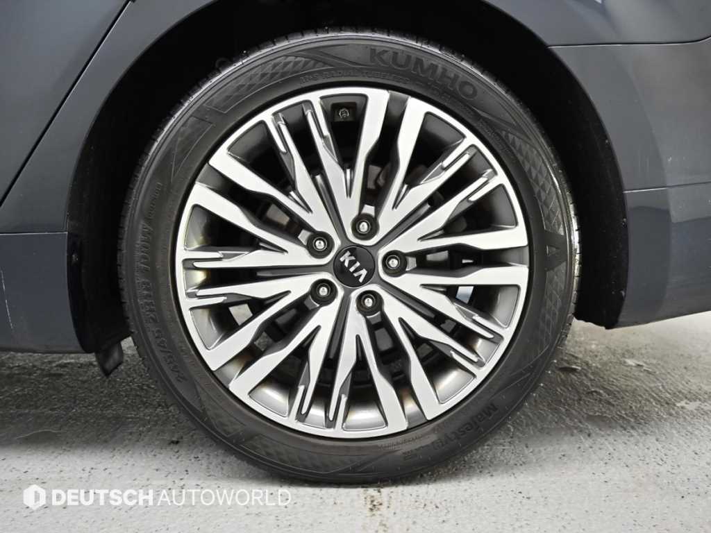 Kia K7 — photo 05