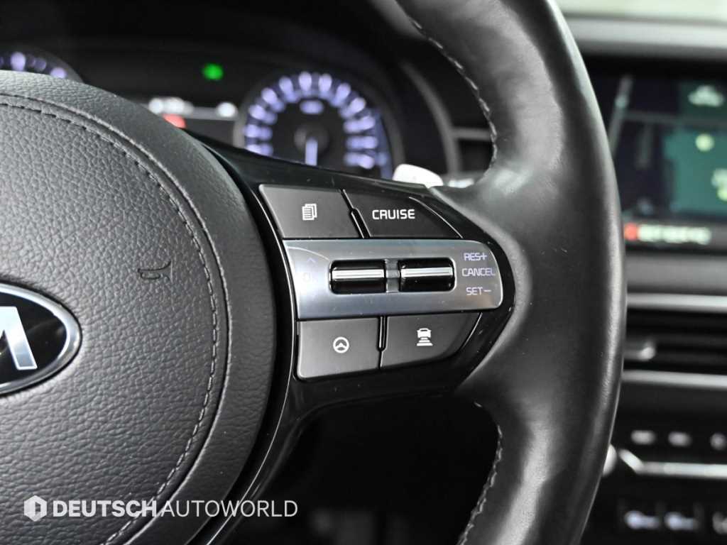 Kia K7 — photo 18