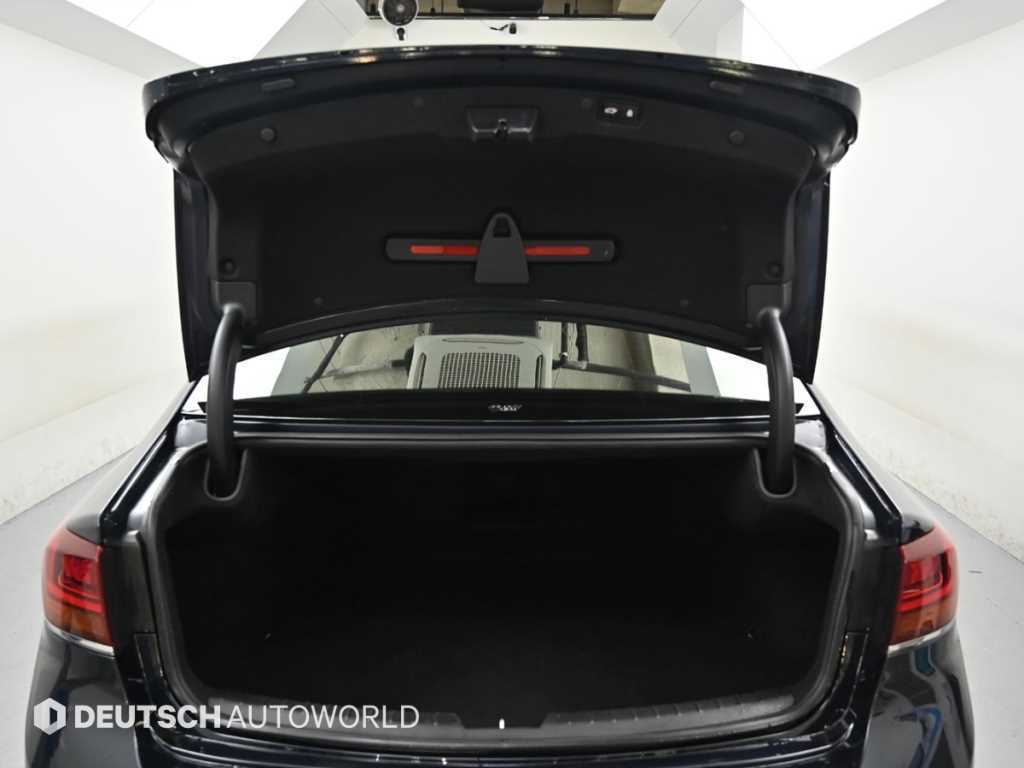 Kia K7 — photo 19