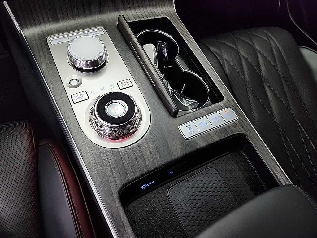 Genesis G80 — photo 08