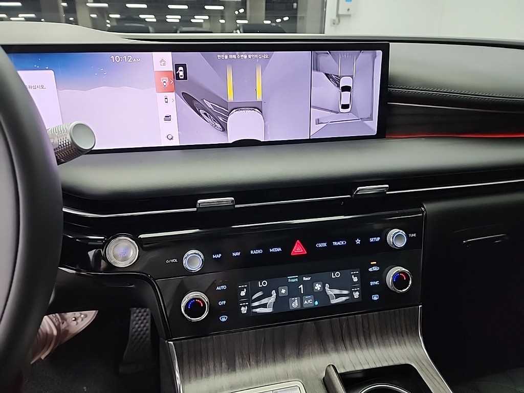 Genesis G80 — photo 10