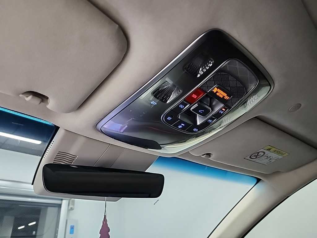 Genesis G80 — photo 17