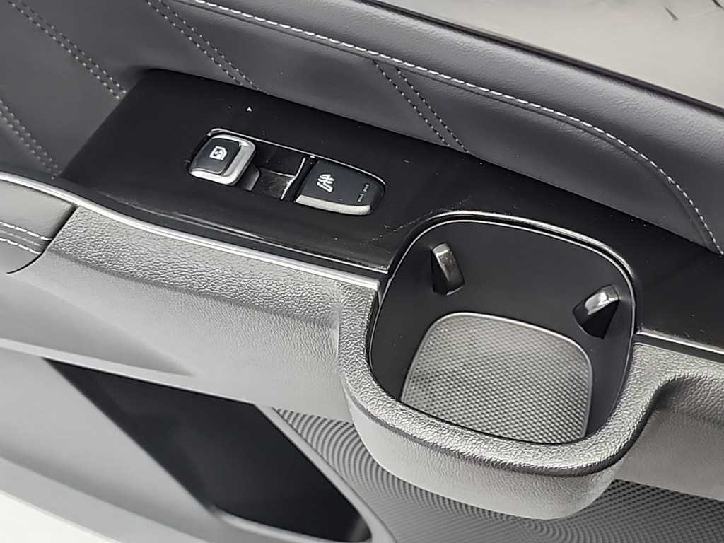 Kia Sorento — photo 15
