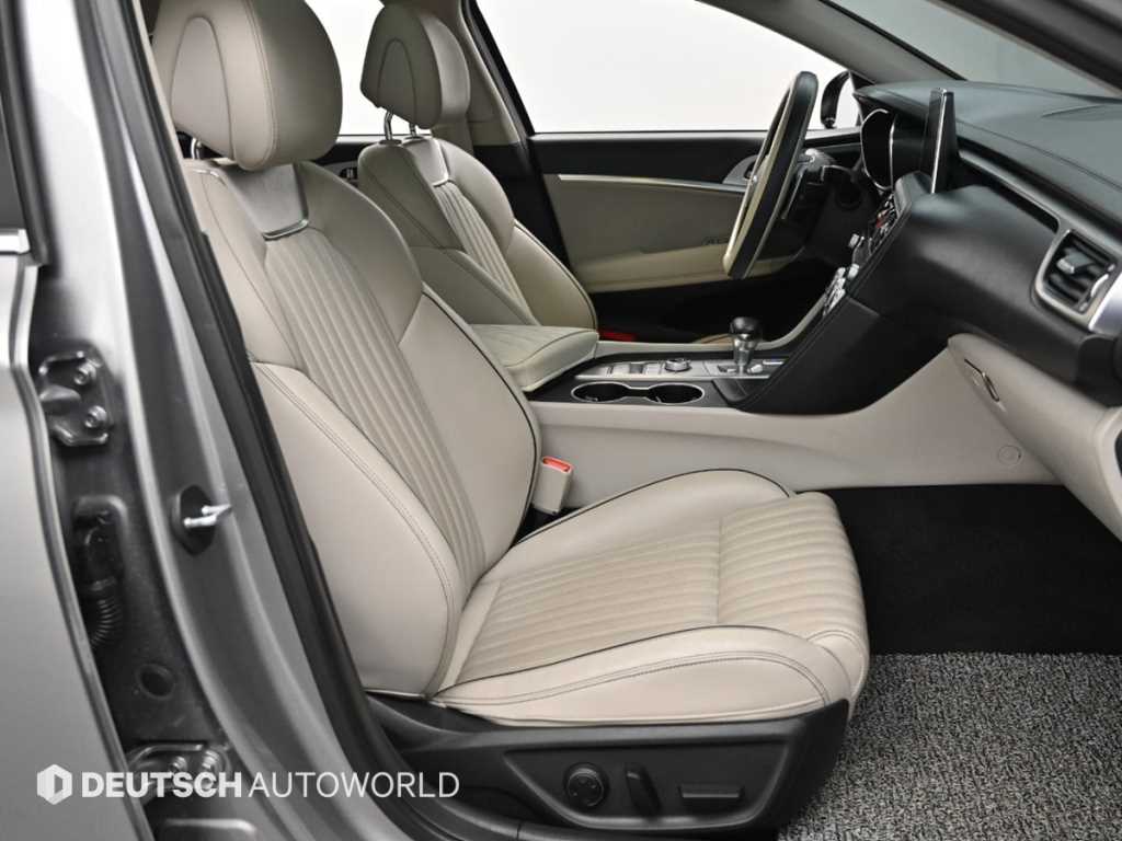 Genesis G70 — photo 10