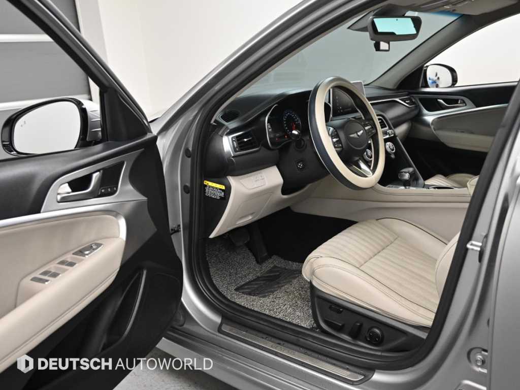 Genesis G70 — photo 11