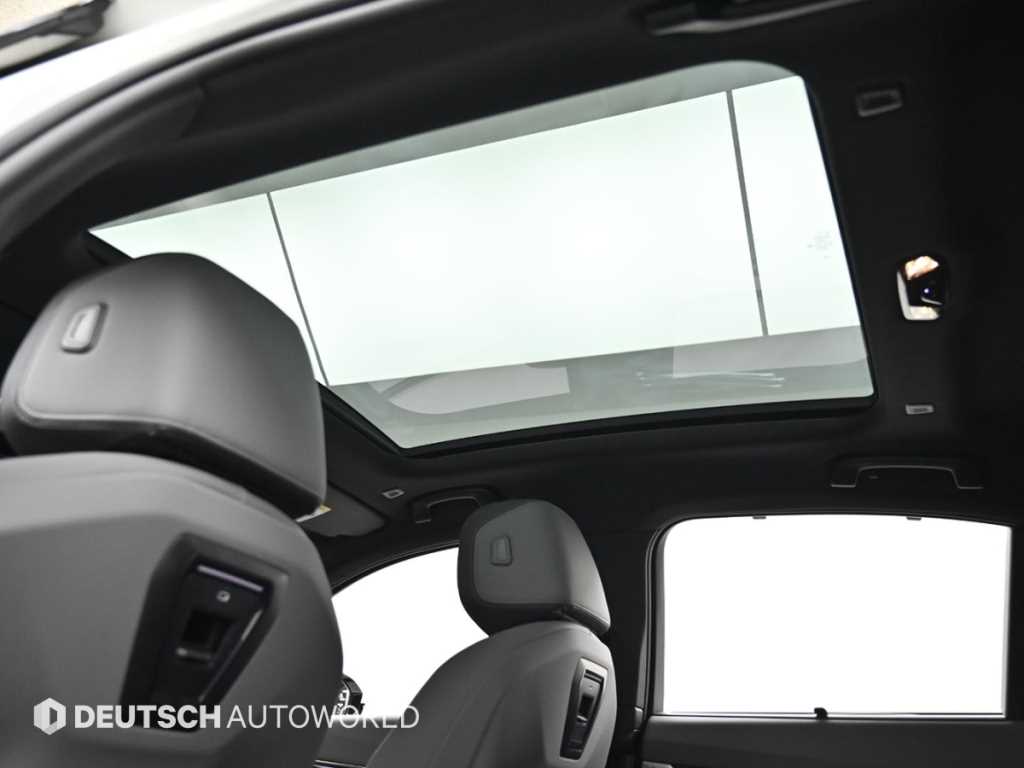 BMW 5-Series — photo 18
