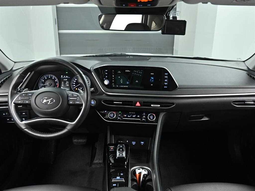 Hyundai Sonata — photo 07