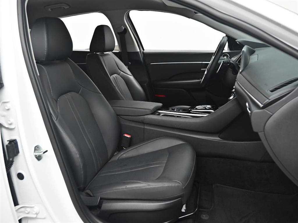 Hyundai Sonata — photo 10