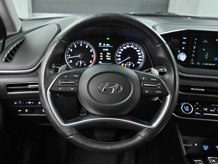 Hyundai Sonata — photo 13