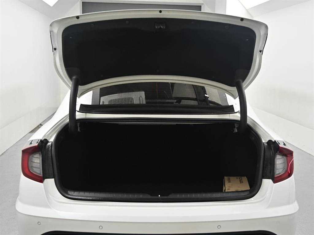 Hyundai Sonata — photo 19