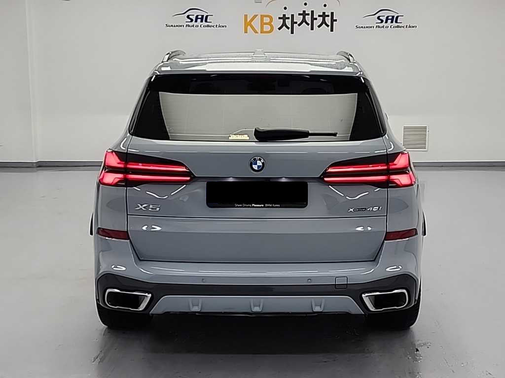 BMW X5 — photo 03