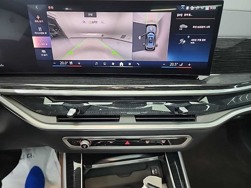 BMW X5 — photo 10