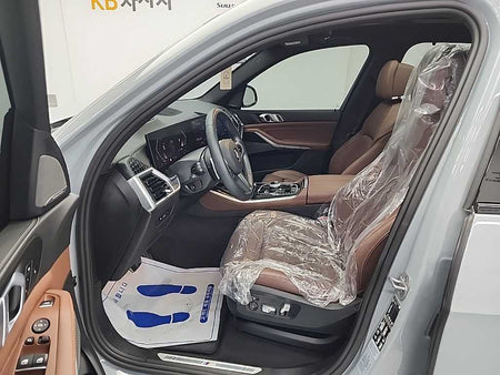BMW X5 — photo 11