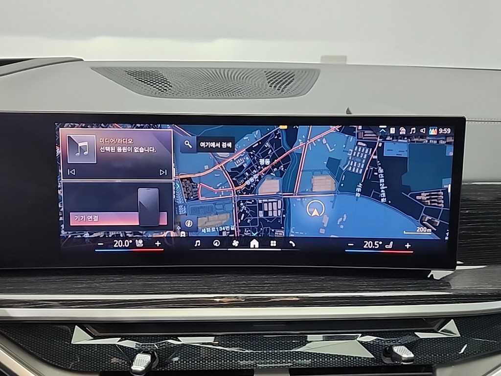 BMW X5 — photo 16