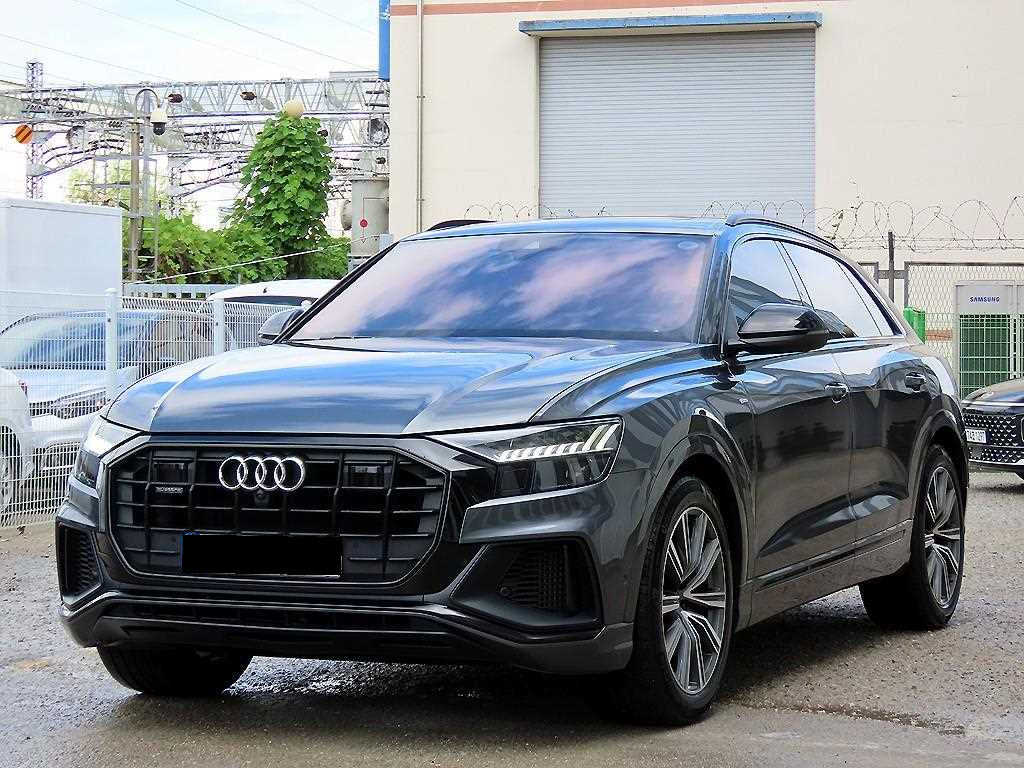 Audi Q8 — photo 02