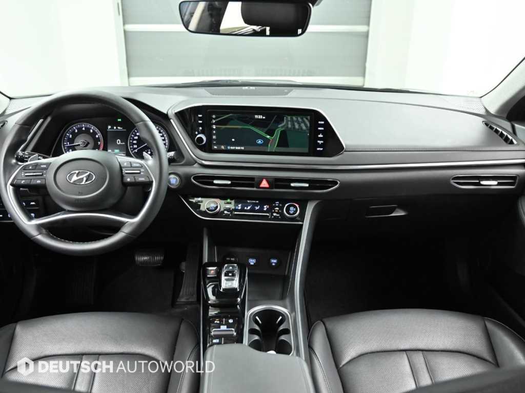 Hyundai Sonata — photo 07
