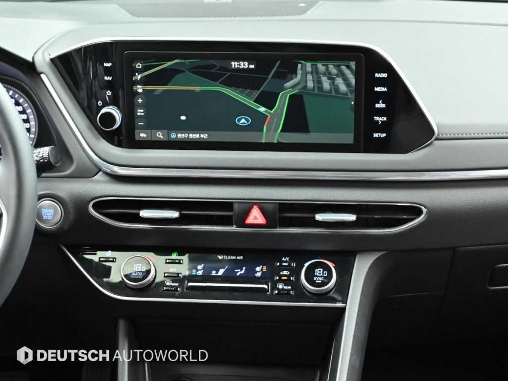 Hyundai Sonata — photo 14