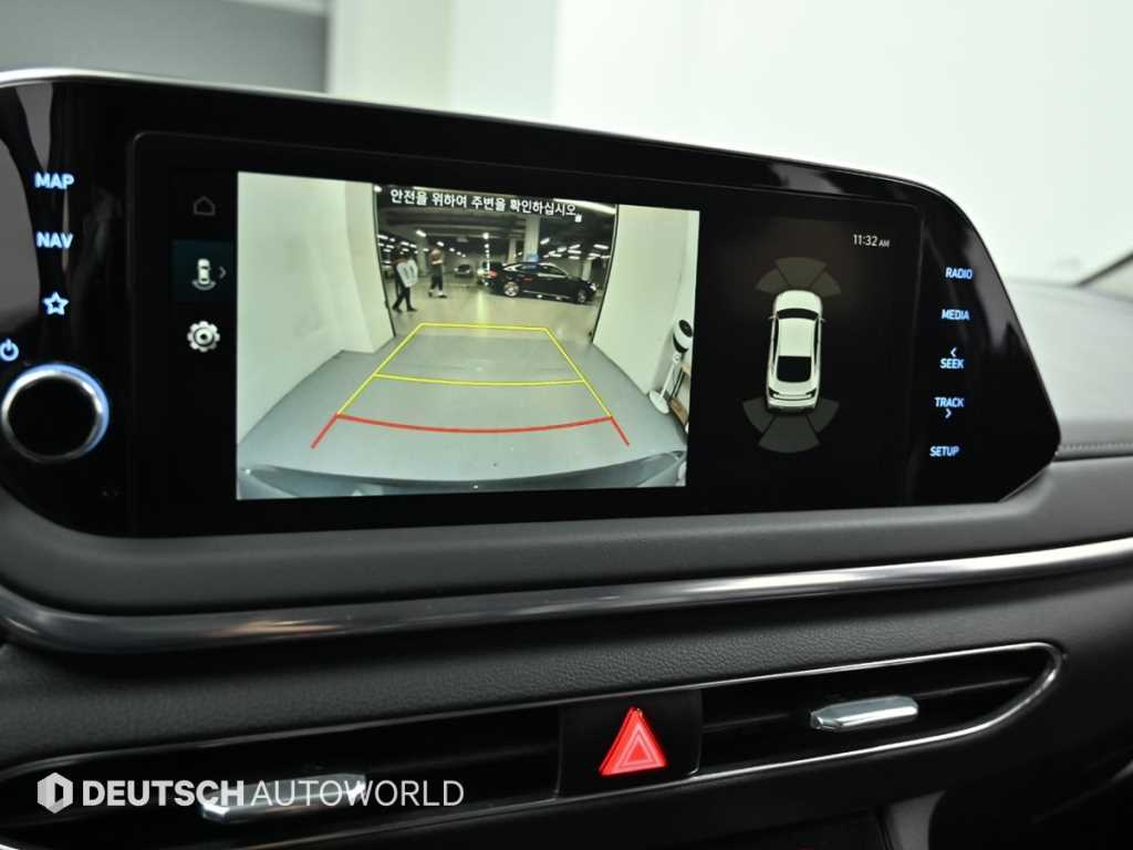 Hyundai Sonata — photo 15