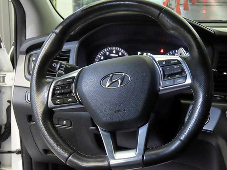 Hyundai Sonata — photo 08