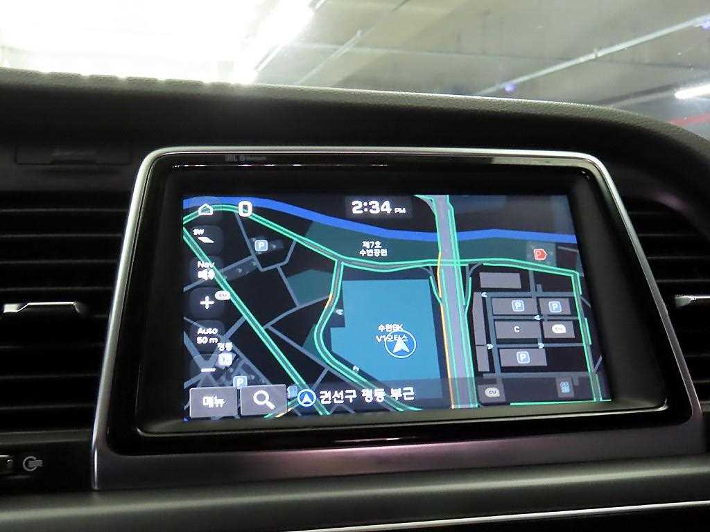 Hyundai Sonata — photo 13