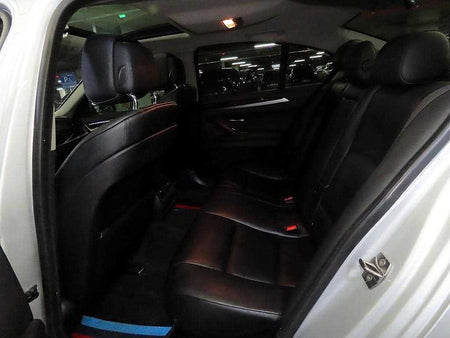 BMW 5-Series — photo 07