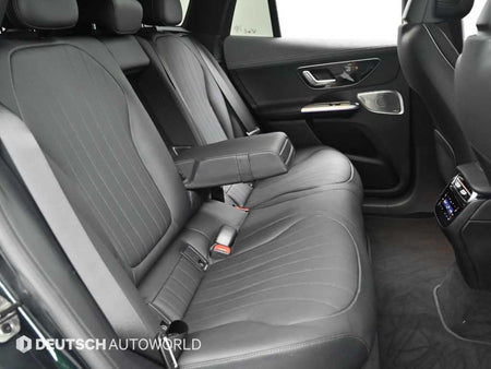 Mercedes-Benz EQE — photo 12