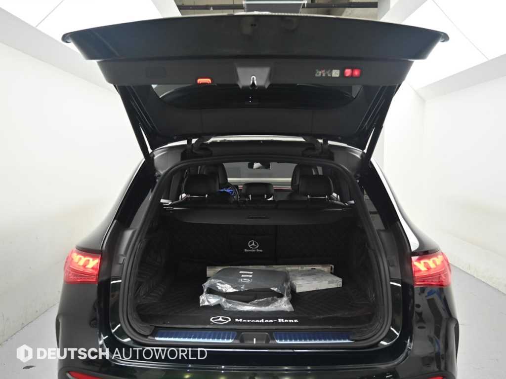 Mercedes-Benz EQE — photo 19