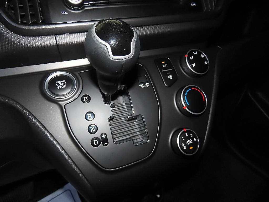 Kia RAY — photo 12