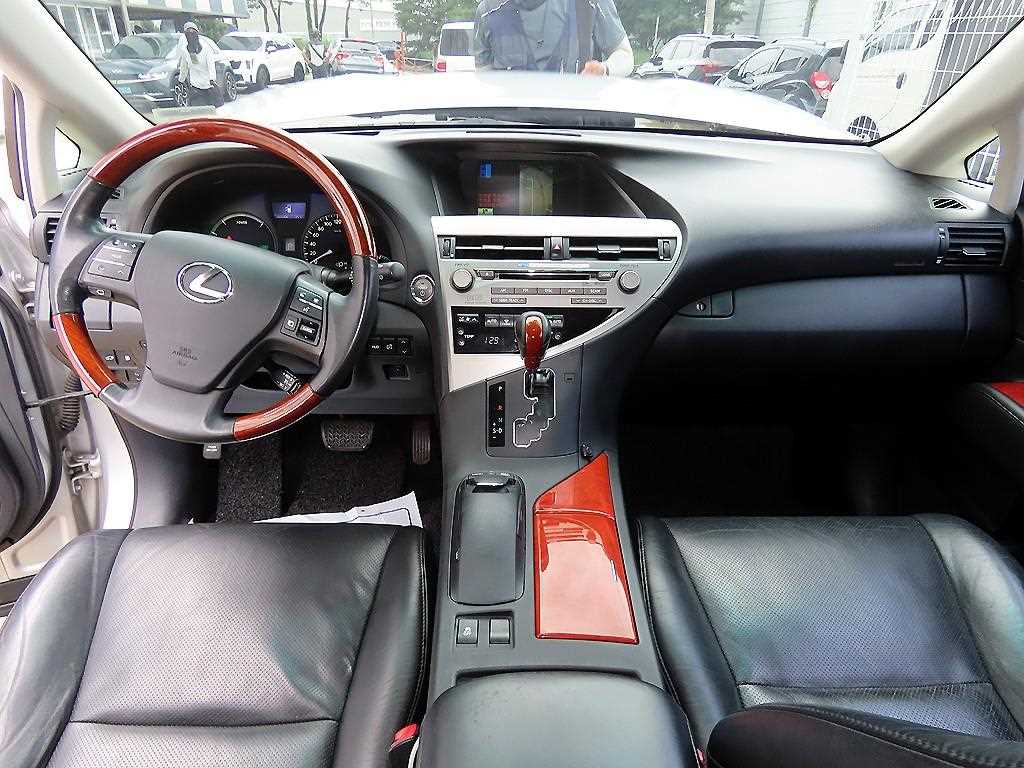 Lexus RX — photo 07