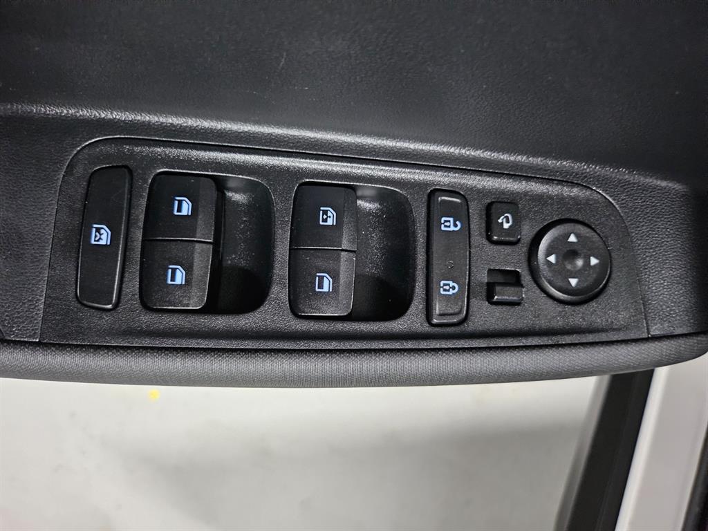 Hyundai Casper — photo 16