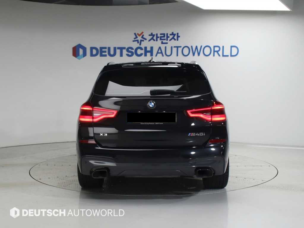 BMW X3 — photo 04