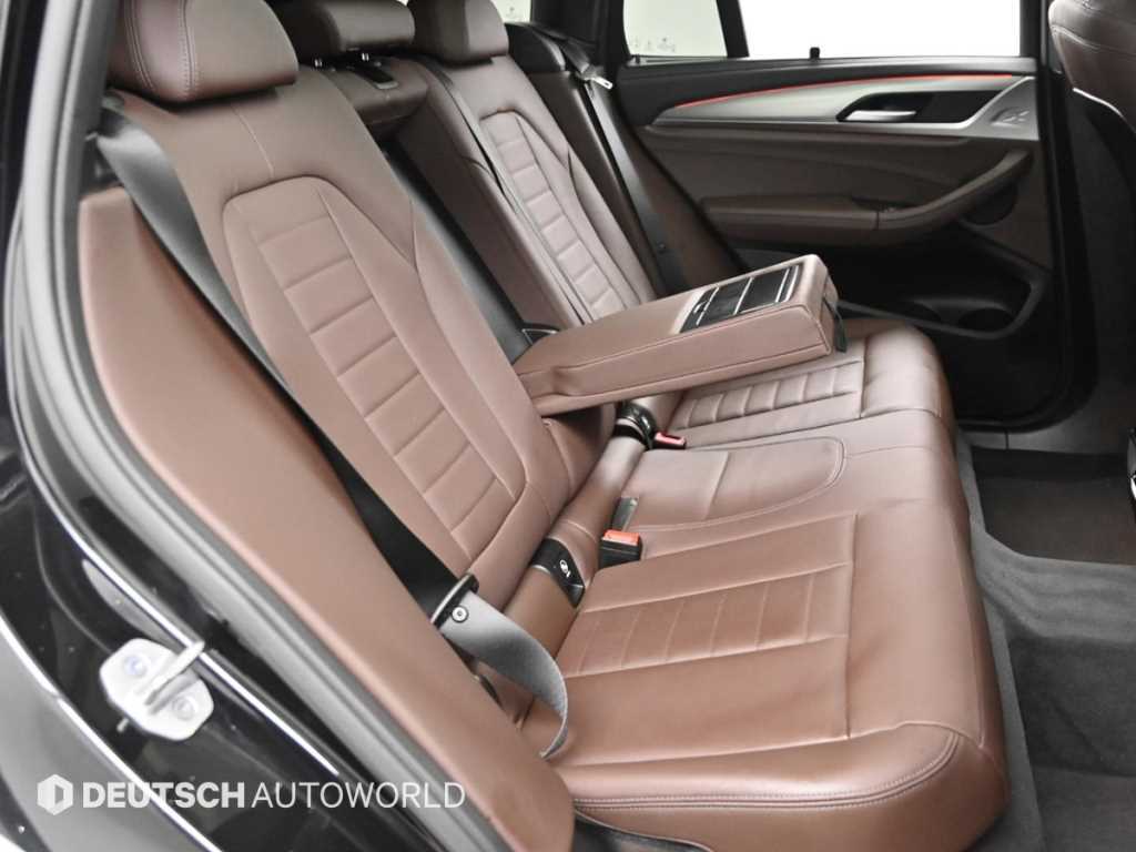 BMW X3 — photo 12