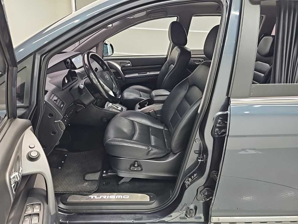 KGM KORANDO — photo 11
