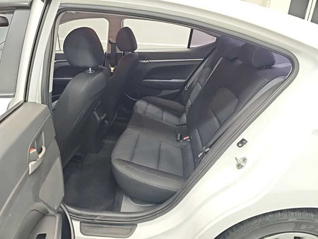 Hyundai Avante — photo 12
