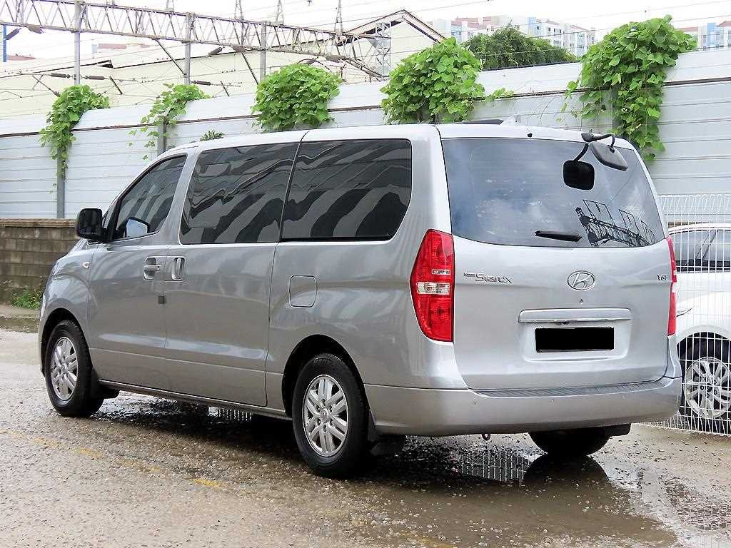 Hyundai Starex — photo 03
