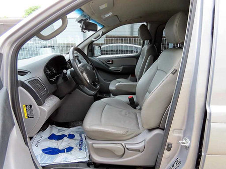 Hyundai Starex — photo 05