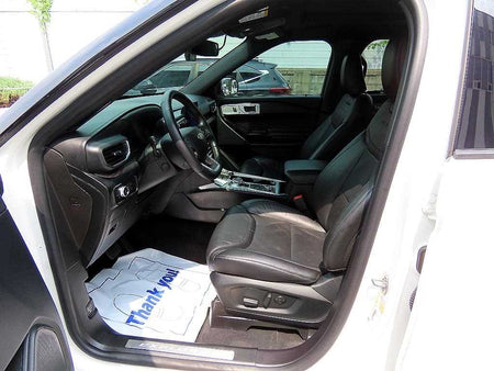 Ford Explorer — photo 05