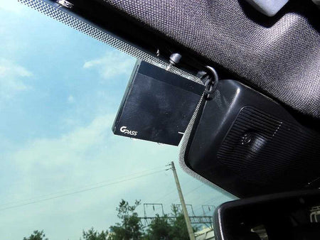 Ford Explorer — photo 15