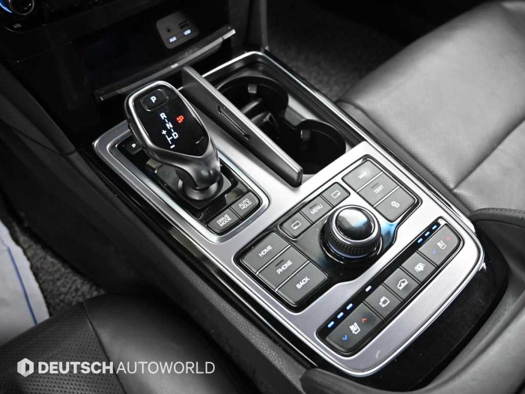 Hyundai Equus — photo 09