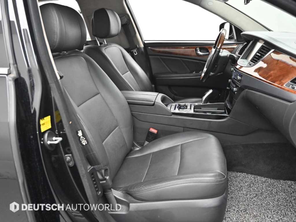 Hyundai Equus — photo 10