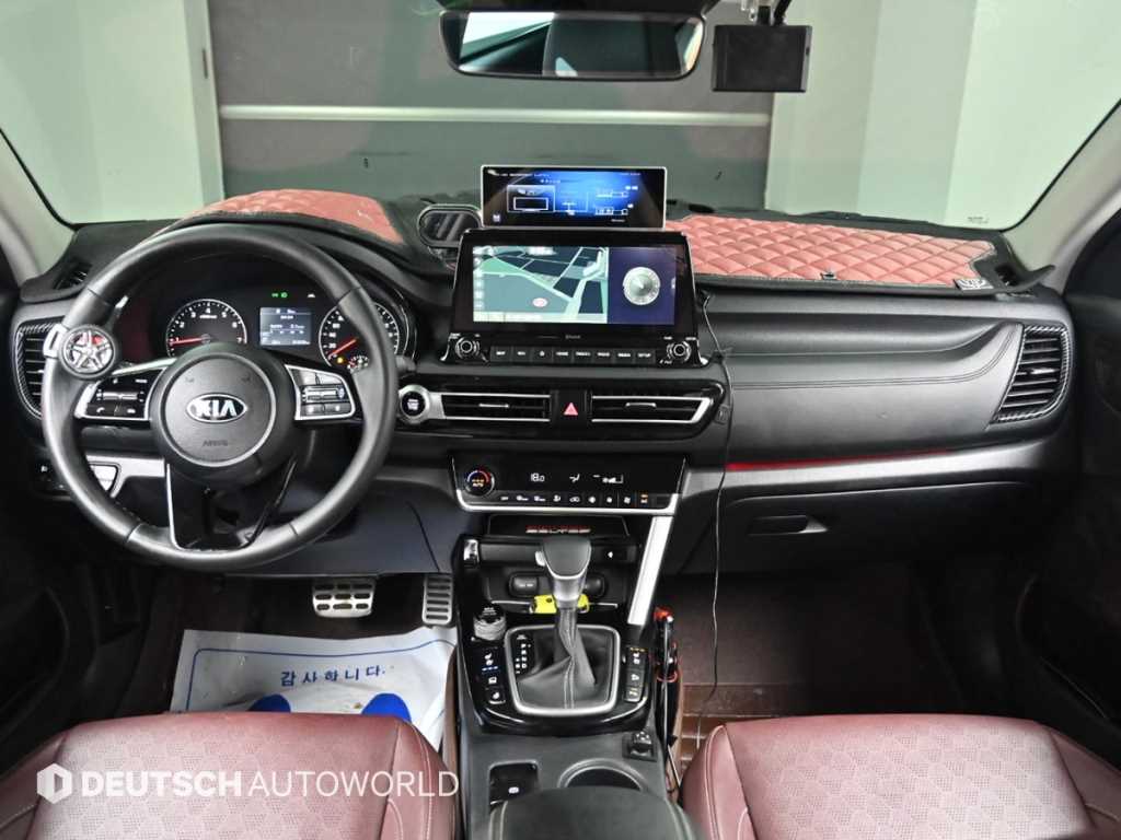 Kia Seltos — photo 07