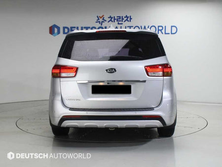 Kia Carnival — photo 04