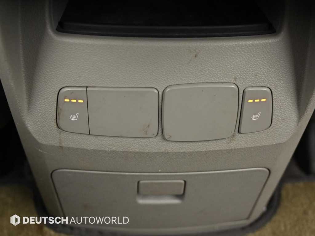 Kia Carnival — photo 16