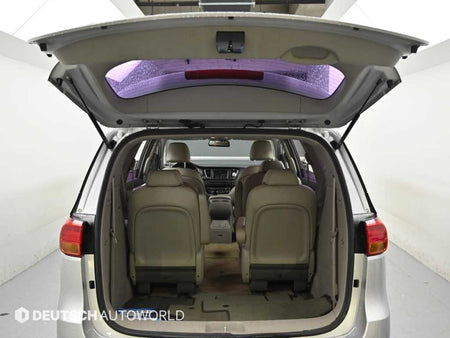 Kia Carnival — photo 19