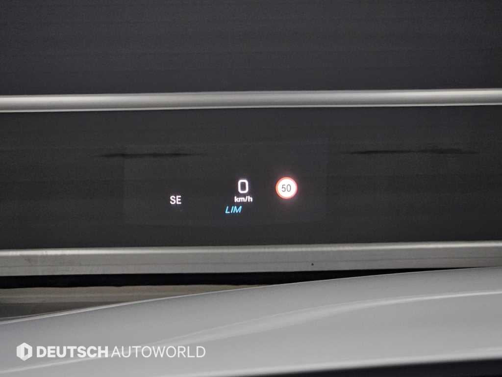 Mercedes-Benz E-Class — photo 17