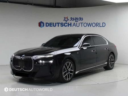BMW 7-Series — photo 01