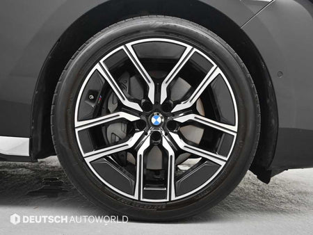 BMW 7-Series — photo 05