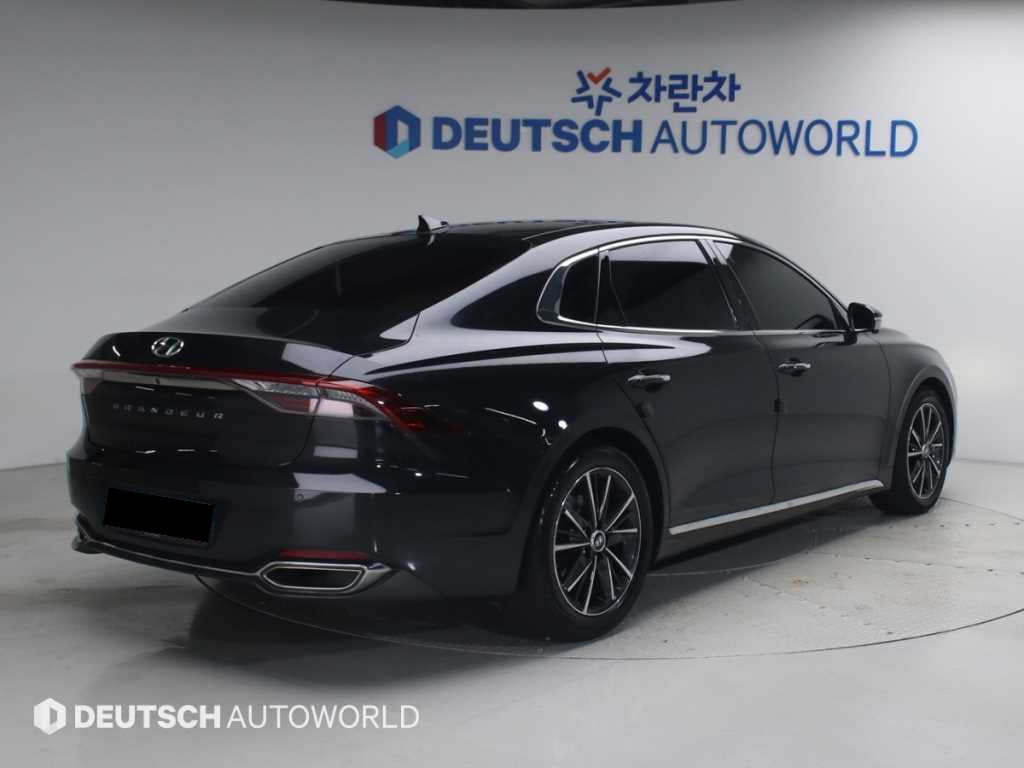 Hyundai Grandeur — photo 02