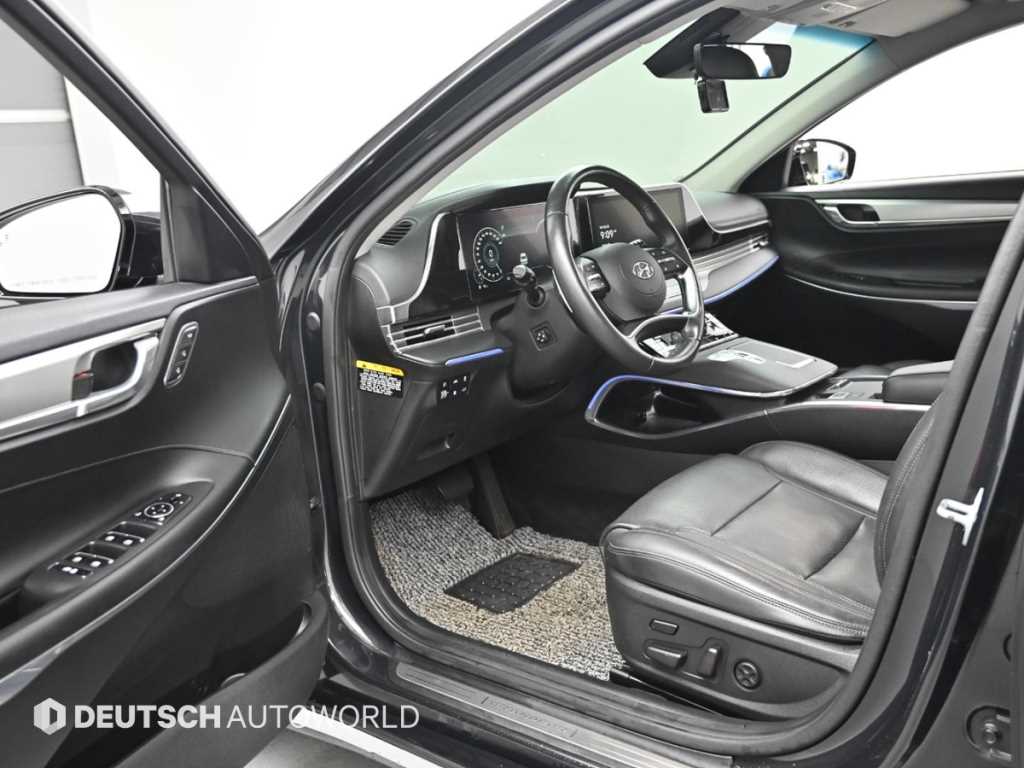 Hyundai Grandeur — photo 11